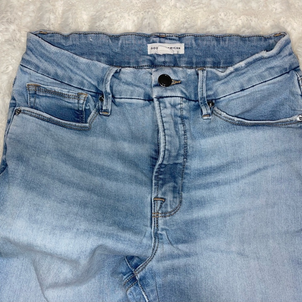 Good American High Rise Light Blue Jeans